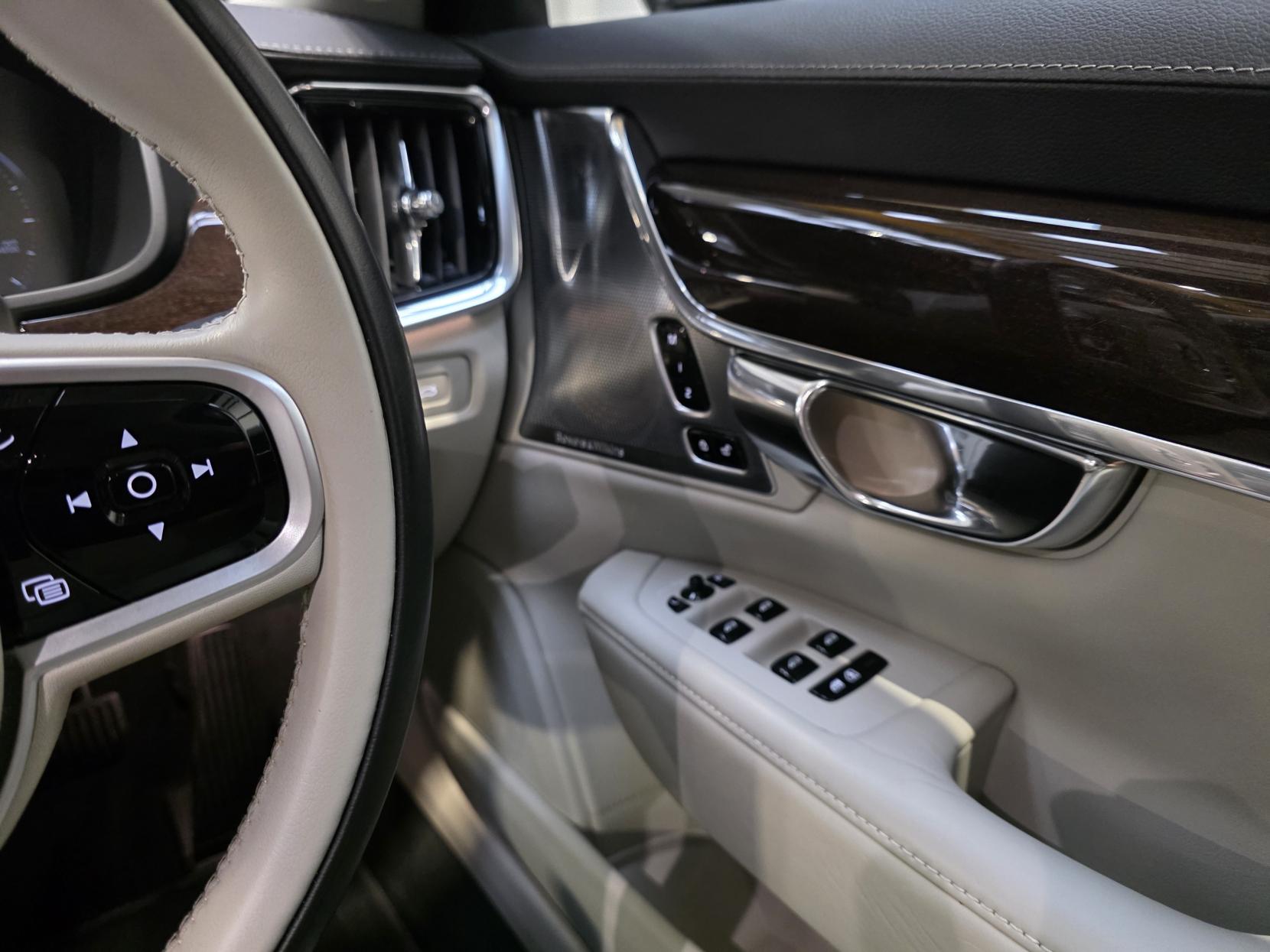 Volvo V90 2.0 D5 Inscription Estate 5dr Diesel Auto AWD Euro 6 (s/s) (235 ps)