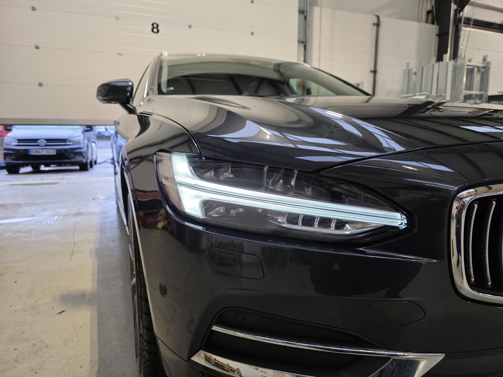 Volvo V90 2.0 D5 Inscription Estate 5dr Diesel Auto AWD Euro 6 (s/s) (235 ps)