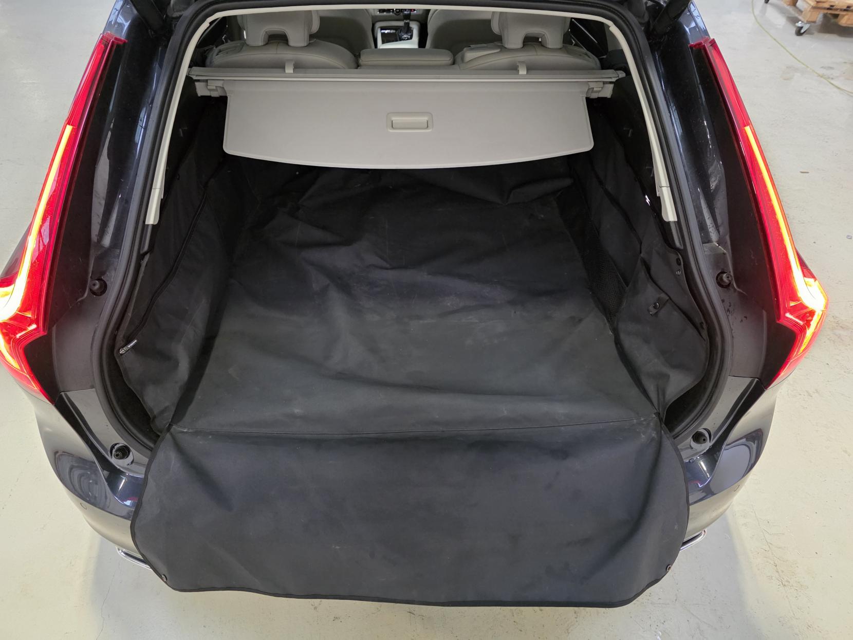 Volvo V90 2.0 D5 Inscription Estate 5dr Diesel Auto AWD Euro 6 (s/s) (235 ps)