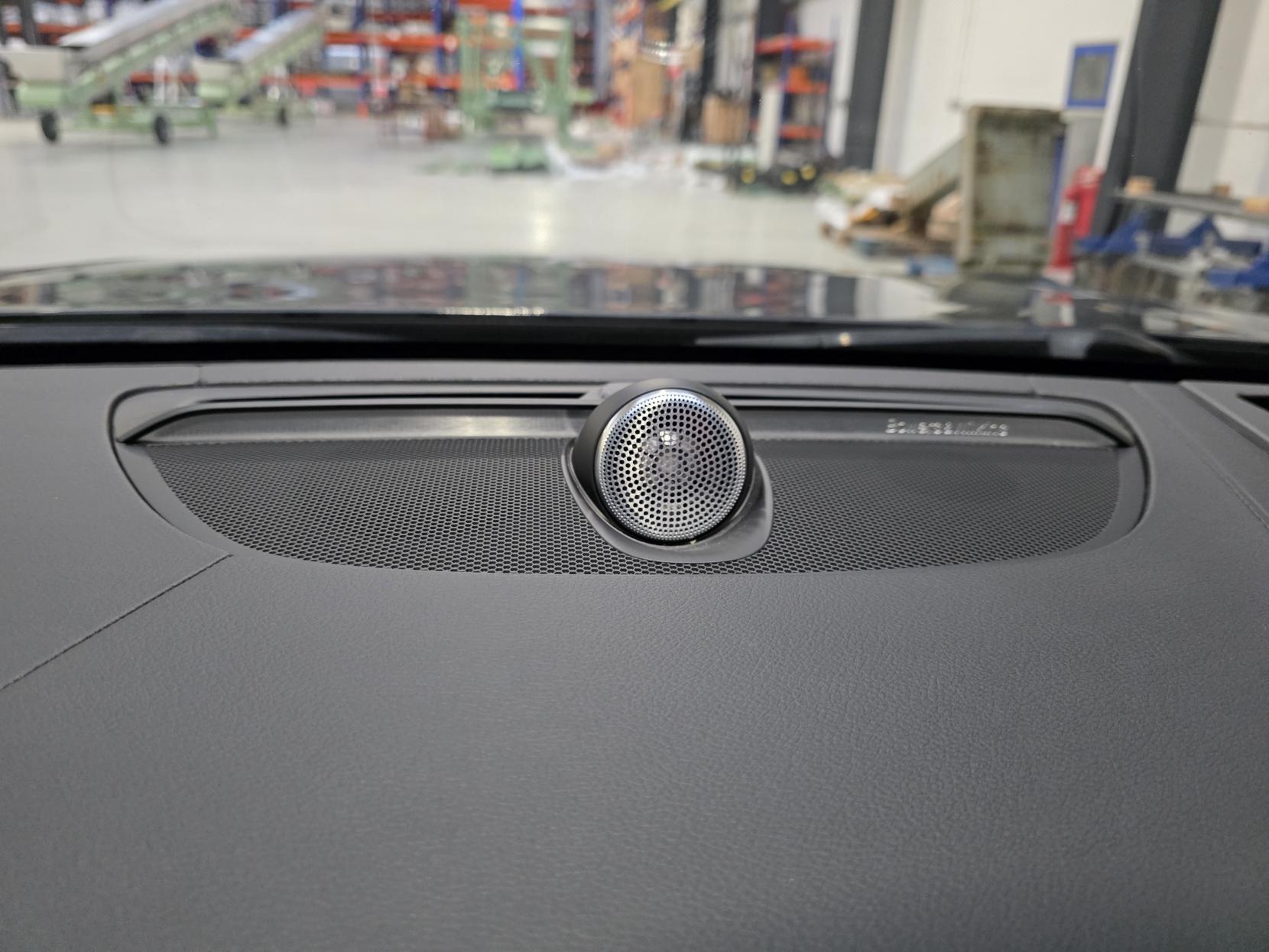 Volvo V90 2.0 D5 Inscription Estate 5dr Diesel Auto AWD Euro 6 (s/s) (235 ps)