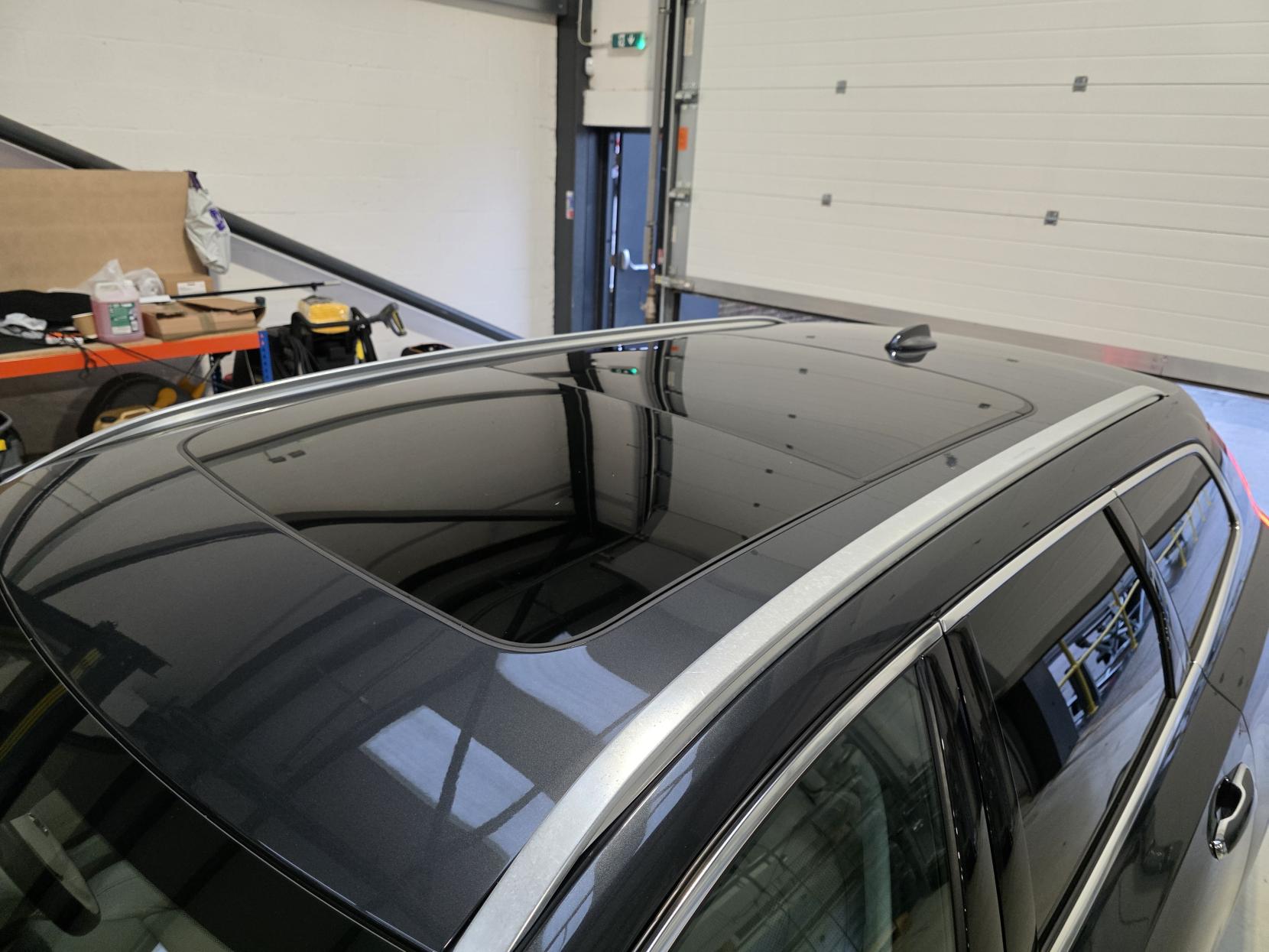 Volvo V90 2.0 D5 Inscription Estate 5dr Diesel Auto AWD Euro 6 (s/s) (235 ps)