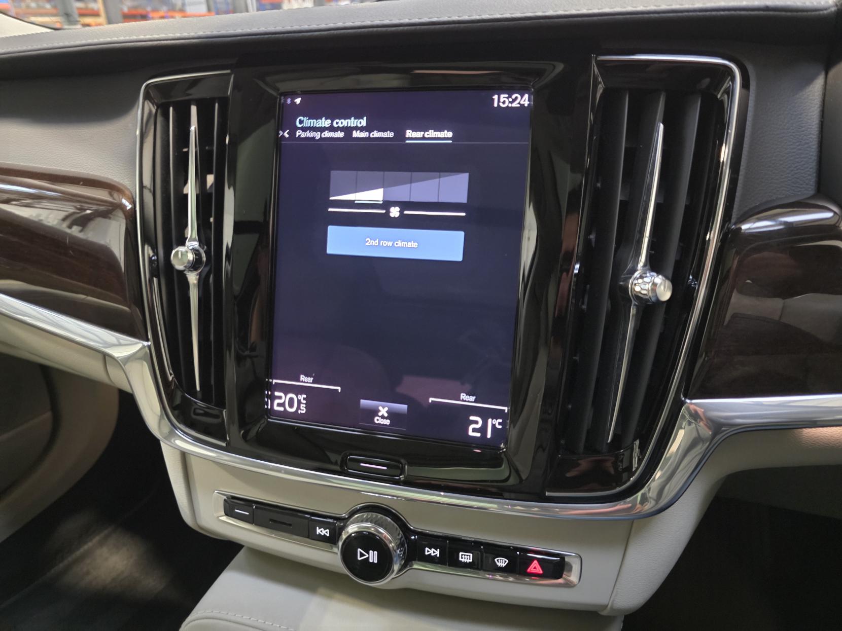 Volvo V90 2.0 D5 Inscription Estate 5dr Diesel Auto AWD Euro 6 (s/s) (235 ps)