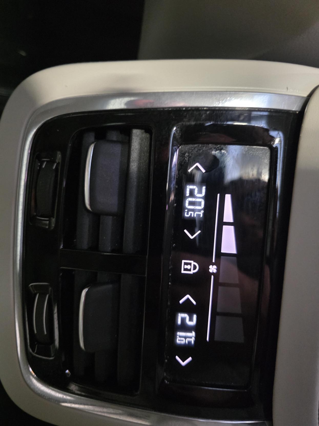 Volvo V90 2.0 D5 Inscription Estate 5dr Diesel Auto AWD Euro 6 (s/s) (235 ps)