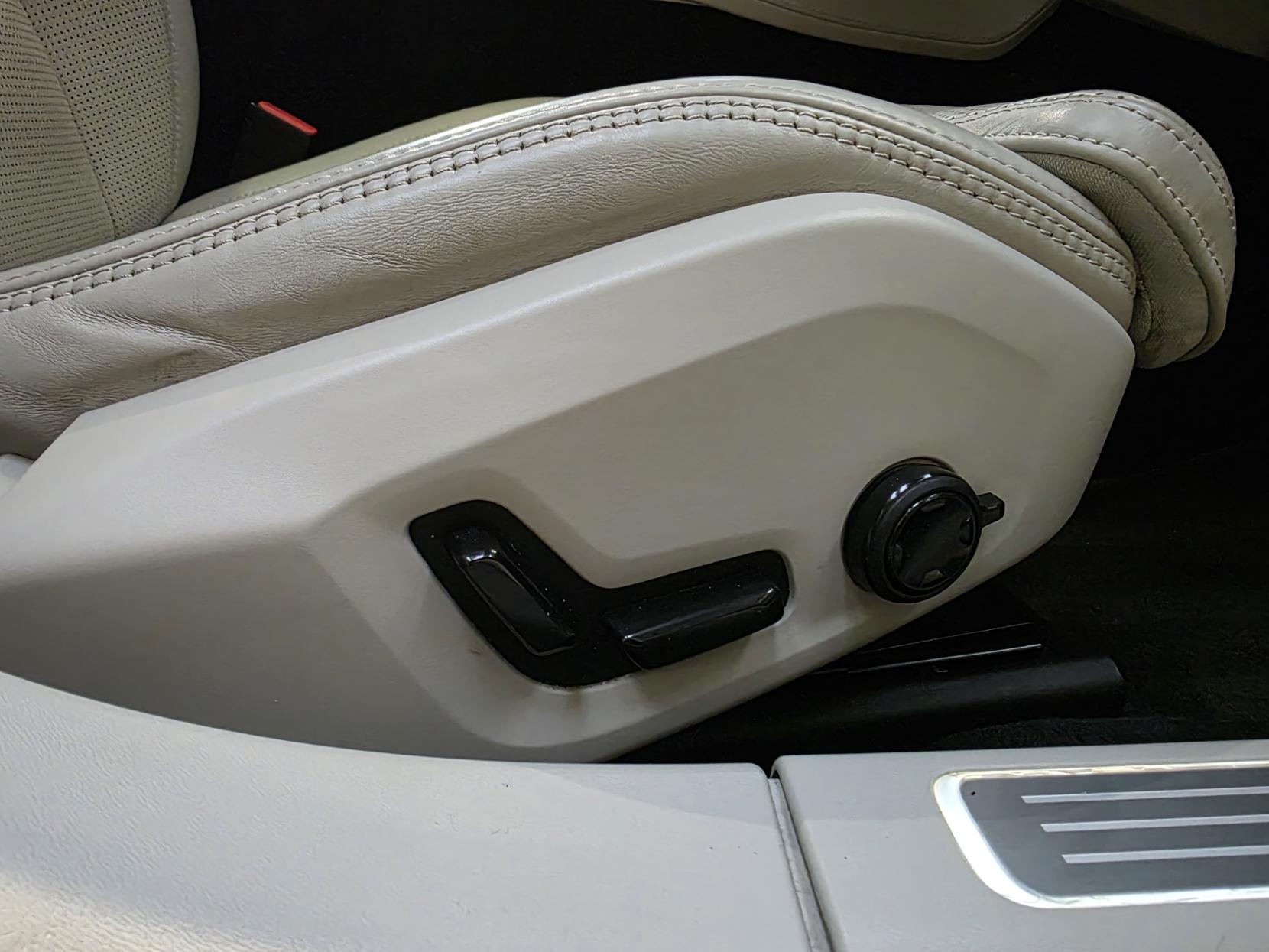 Volvo V90 2.0 D5 Inscription Estate 5dr Diesel Auto AWD Euro 6 (s/s) (235 ps)