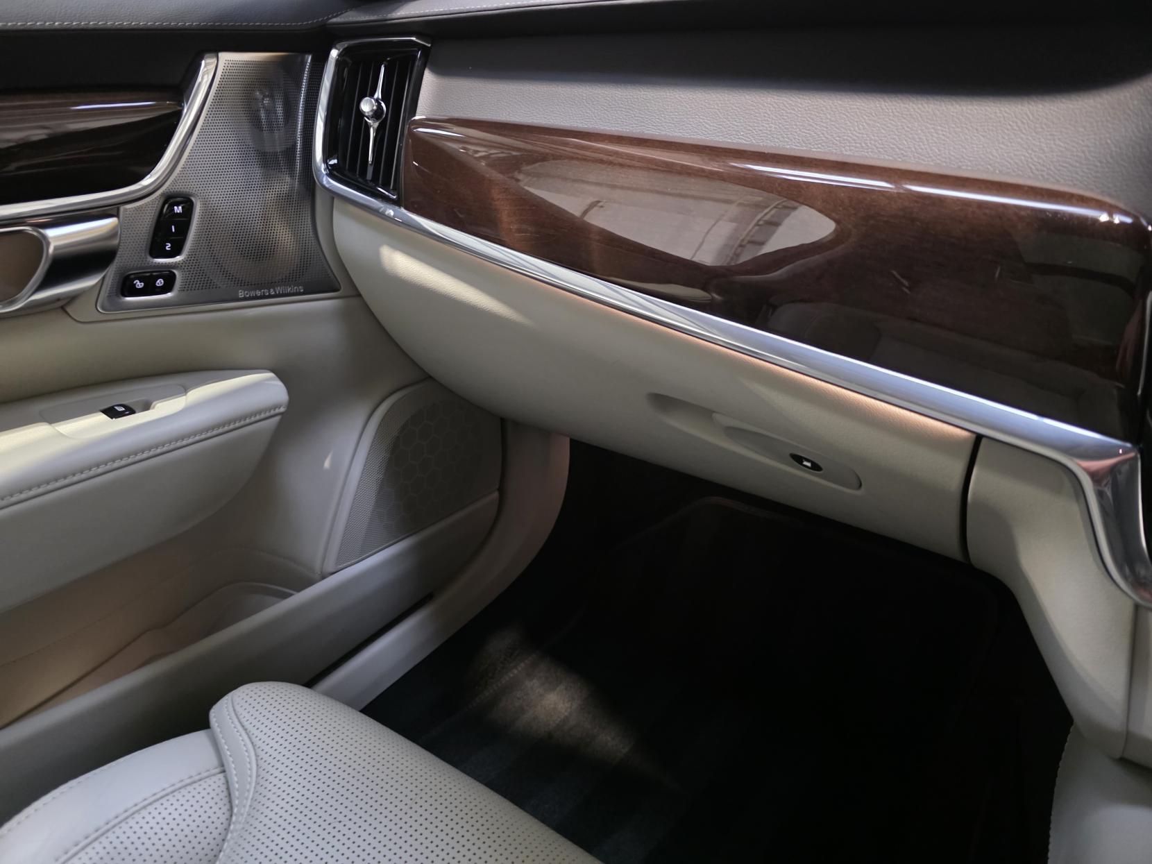 Volvo V90 2.0 D5 Inscription Estate 5dr Diesel Auto AWD Euro 6 (s/s) (235 ps)