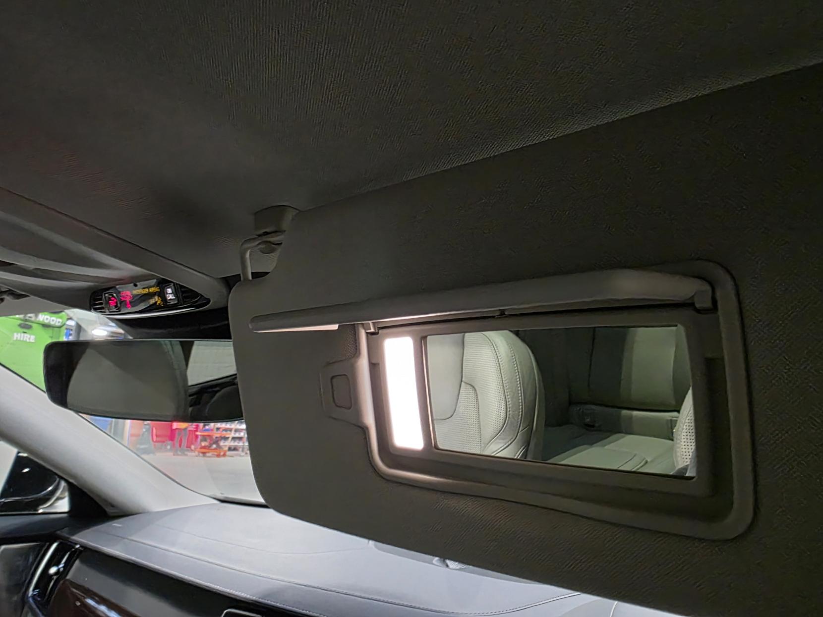 Volvo V90 2.0 D5 Inscription Estate 5dr Diesel Auto AWD Euro 6 (s/s) (235 ps)