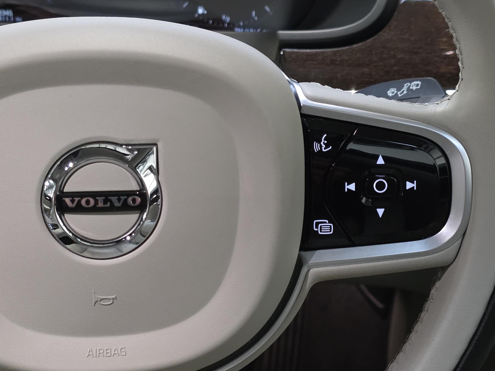 Volvo V90 2.0 D5 Inscription Estate 5dr Diesel Auto AWD Euro 6 (s/s) (235 ps)