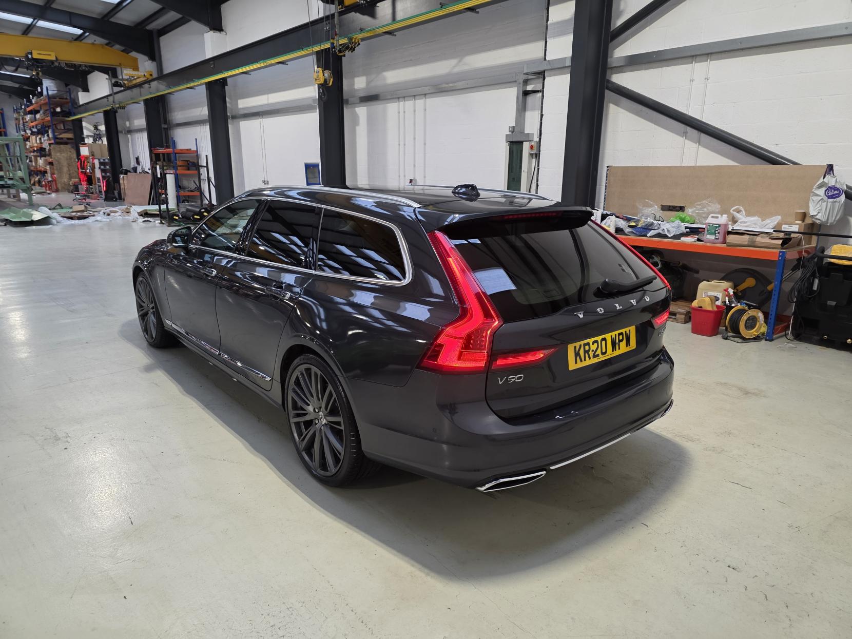 Volvo V90 2.0 D5 Inscription Estate 5dr Diesel Auto AWD Euro 6 (s/s) (235 ps)