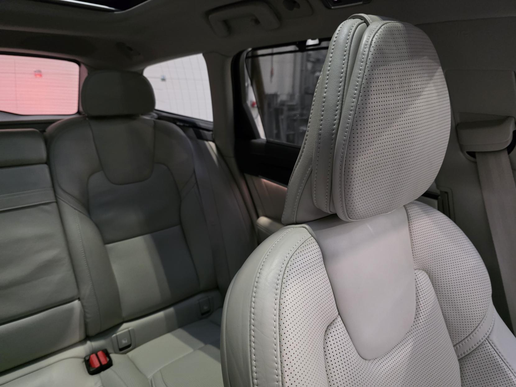 Volvo V90 2.0 D5 Inscription Estate 5dr Diesel Auto AWD Euro 6 (s/s) (235 ps)