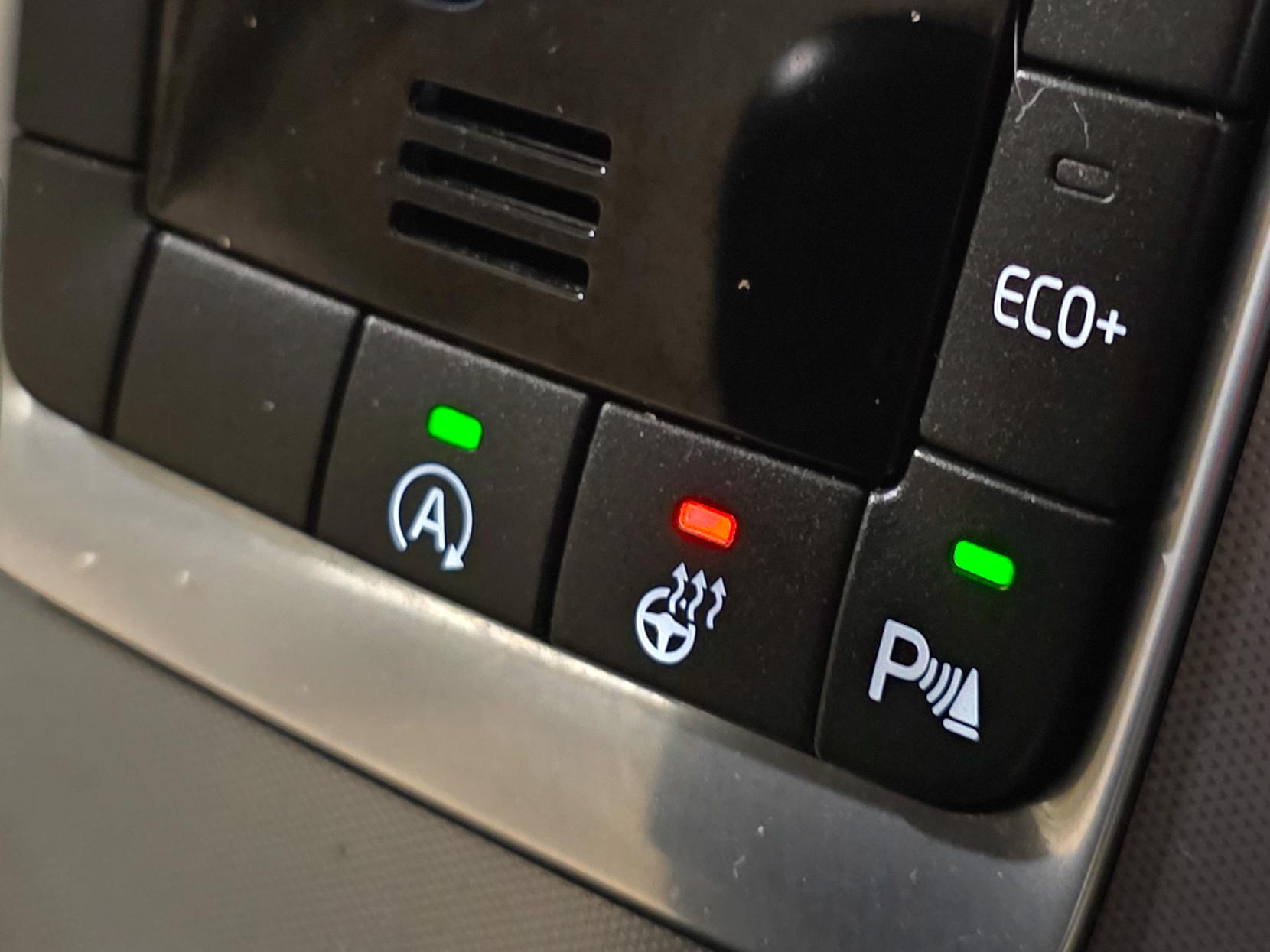 Volvo V70 2.0 D4 SE Lux Estate 5dr Diesel Auto Euro 6 (s/s) (181 ps)