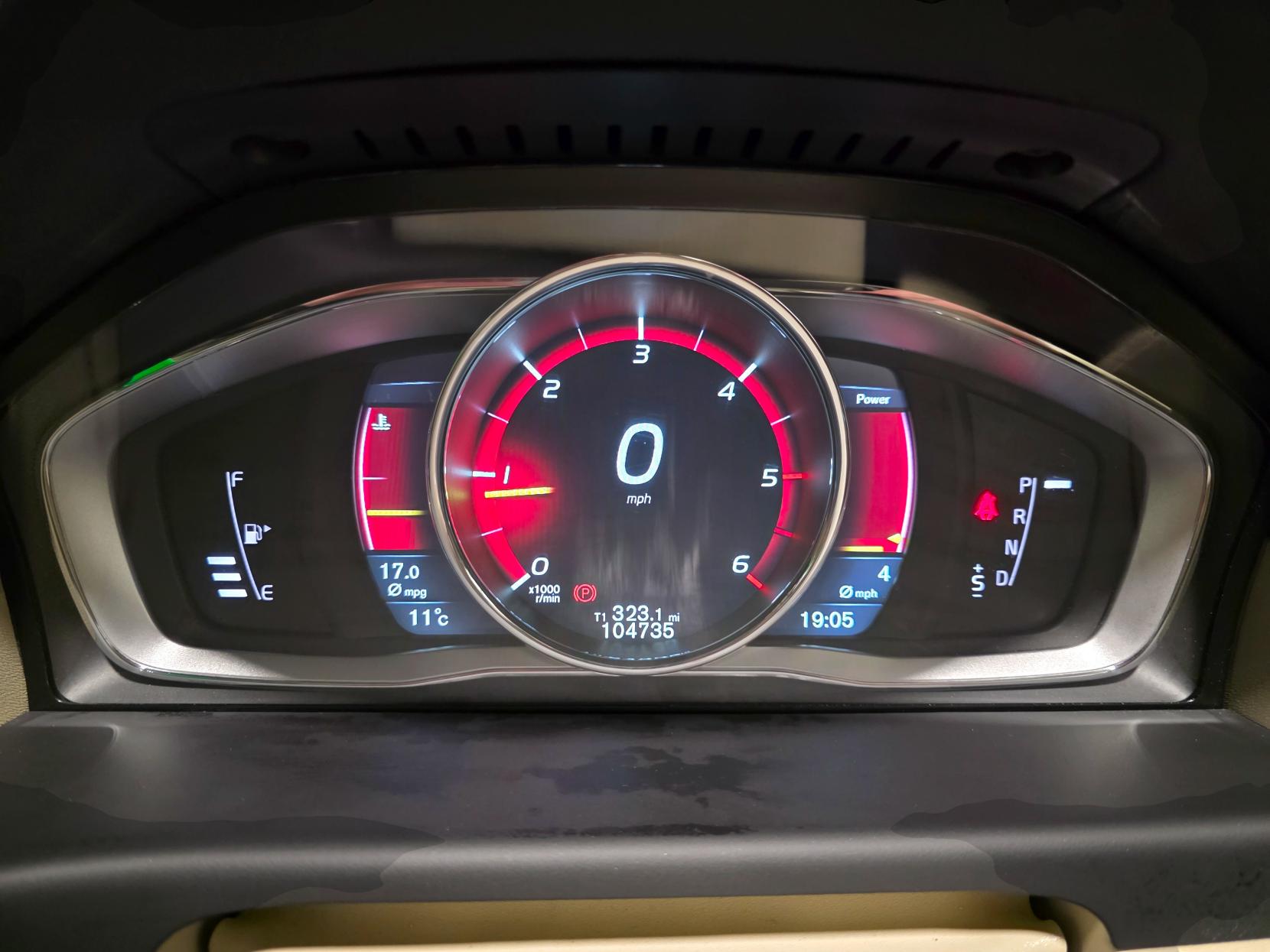 Volvo V70 2.0 D4 SE Lux Estate 5dr Diesel Auto Euro 6 (s/s) (181 ps)