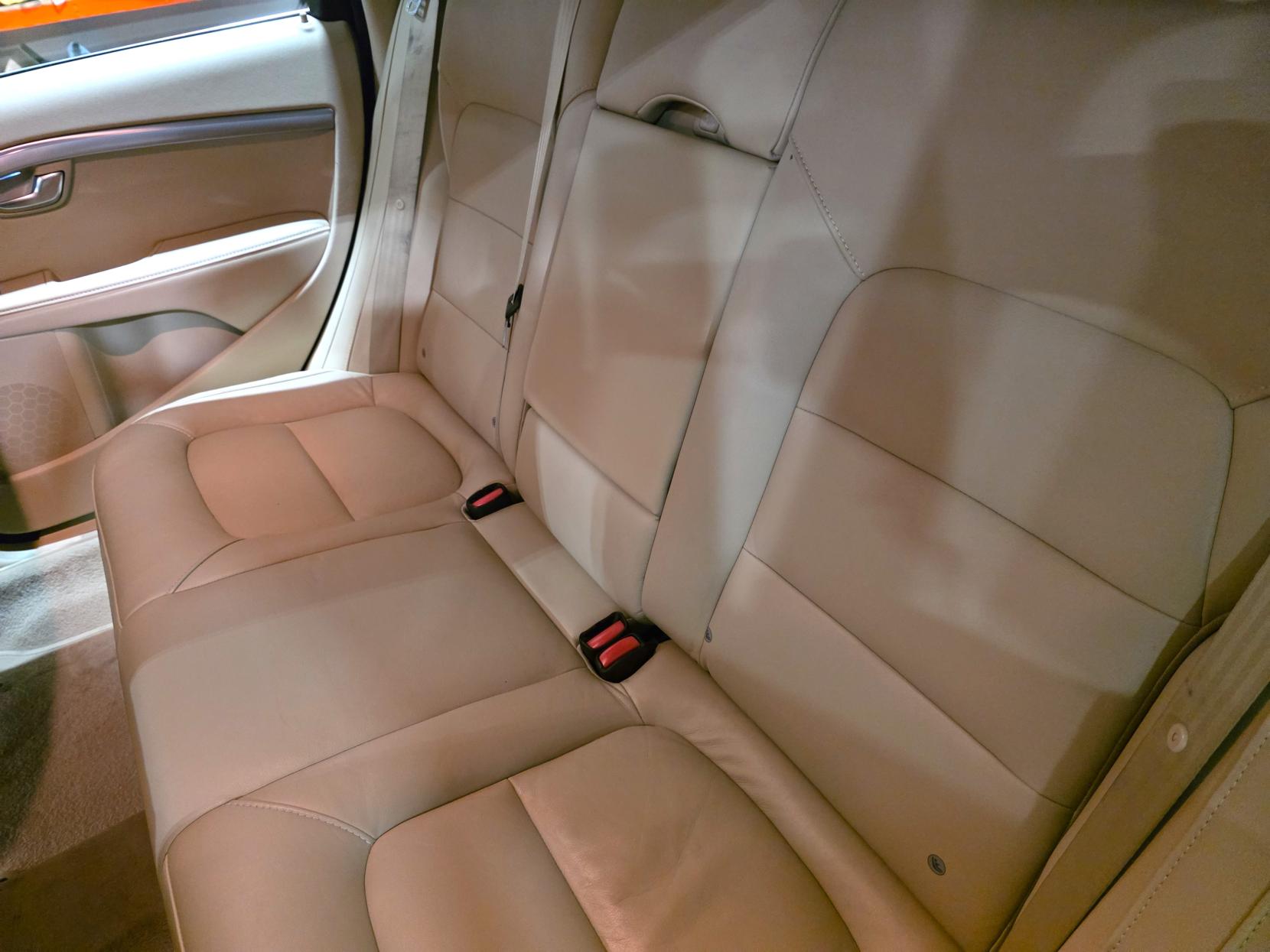 Volvo V70 2.0 D4 SE Lux Estate 5dr Diesel Auto Euro 6 (s/s) (181 ps)