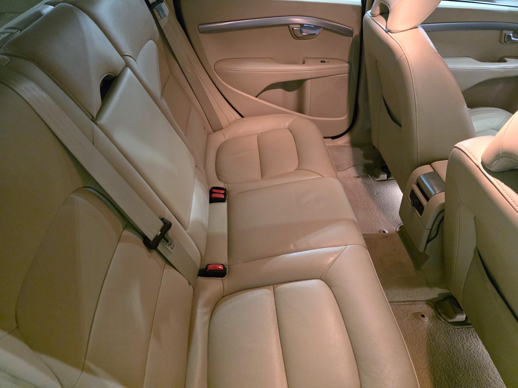 Volvo V70 2.0 D4 SE Lux Estate 5dr Diesel Auto Euro 6 (s/s) (181 ps)