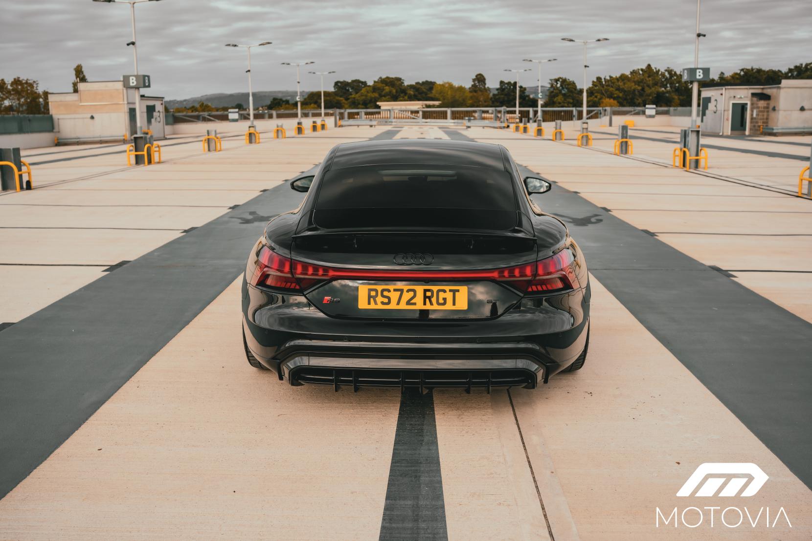 Audi RS e-tron GT 93.4kWh Carbon Vorsprung Saloon 4dr Electric Auto quattro (598 ps)