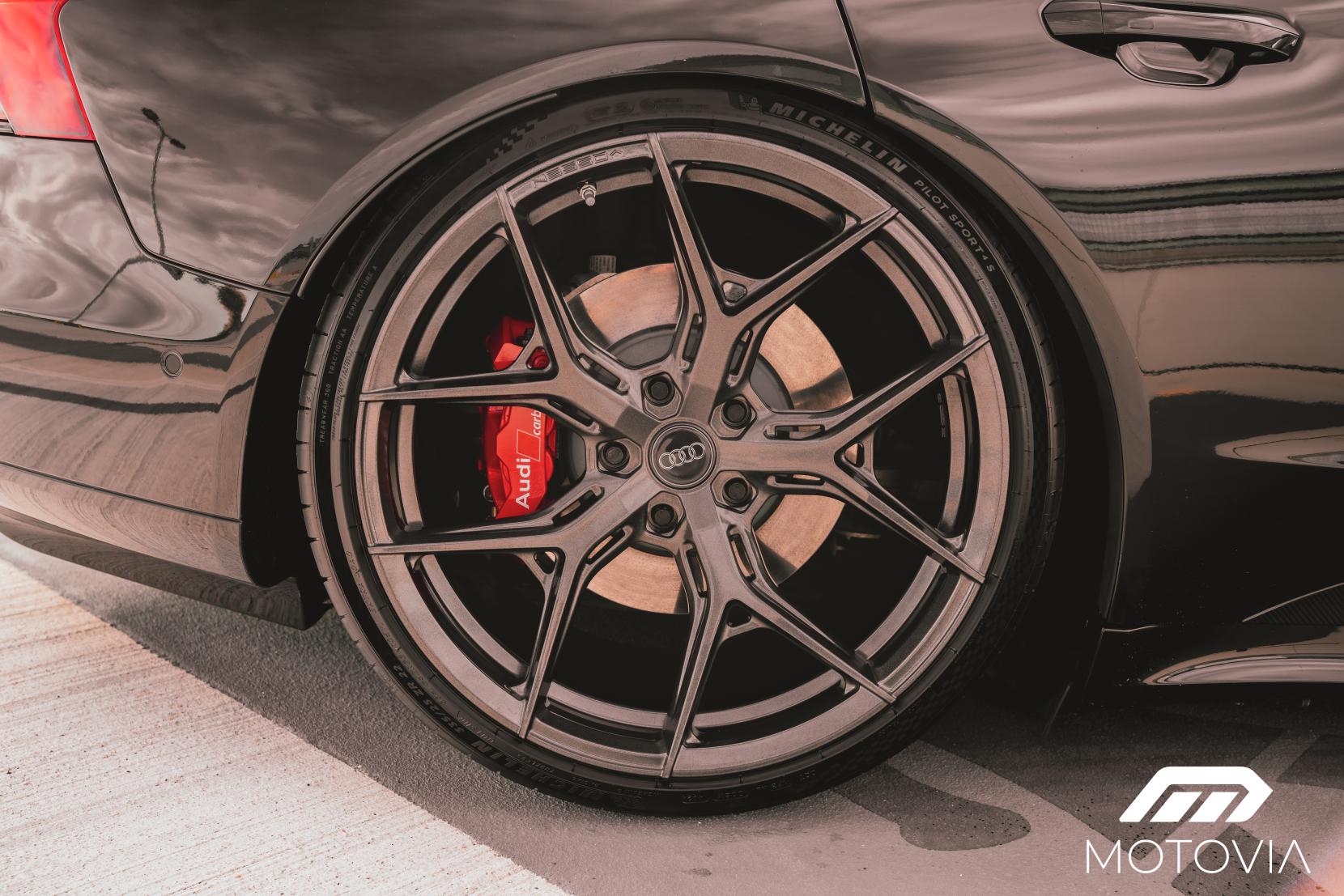 Audi RS e-tron GT 93.4kWh Carbon Vorsprung Saloon 4dr Electric Auto quattro (598 ps)