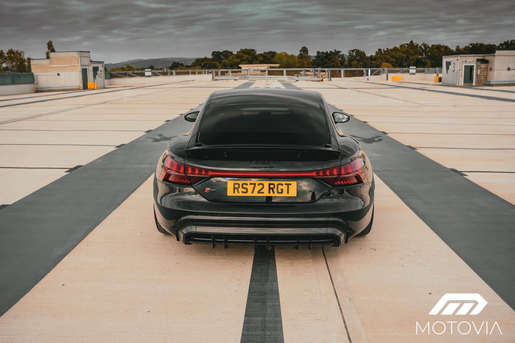 Audi RS e-tron GT 93.4kWh Carbon Vorsprung Saloon 4dr Electric Auto quattro (598 ps)