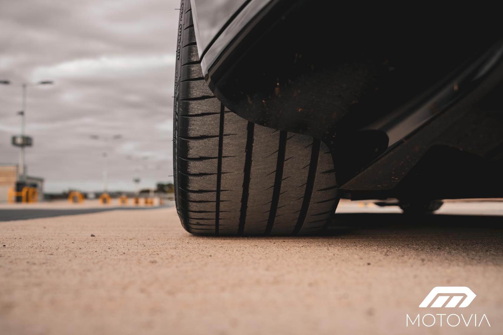 Audi RS e-tron GT 93.4kWh Carbon Vorsprung Saloon 4dr Electric Auto quattro (598 ps)