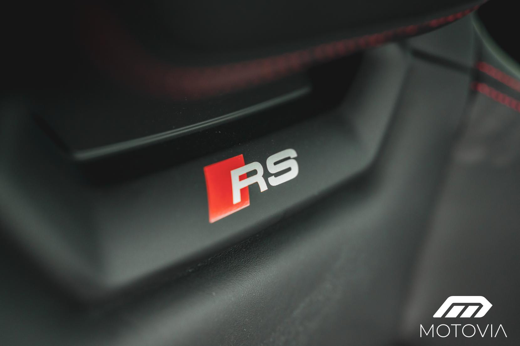 Audi RS e-tron GT 93.4kWh Carbon Vorsprung Saloon 4dr Electric Auto quattro (598 ps)