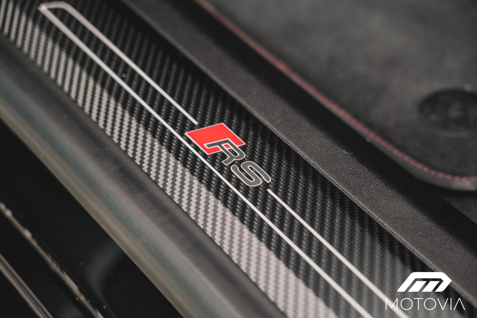 Audi RS e-tron GT 93.4kWh Carbon Vorsprung Saloon 4dr Electric Auto quattro (598 ps)