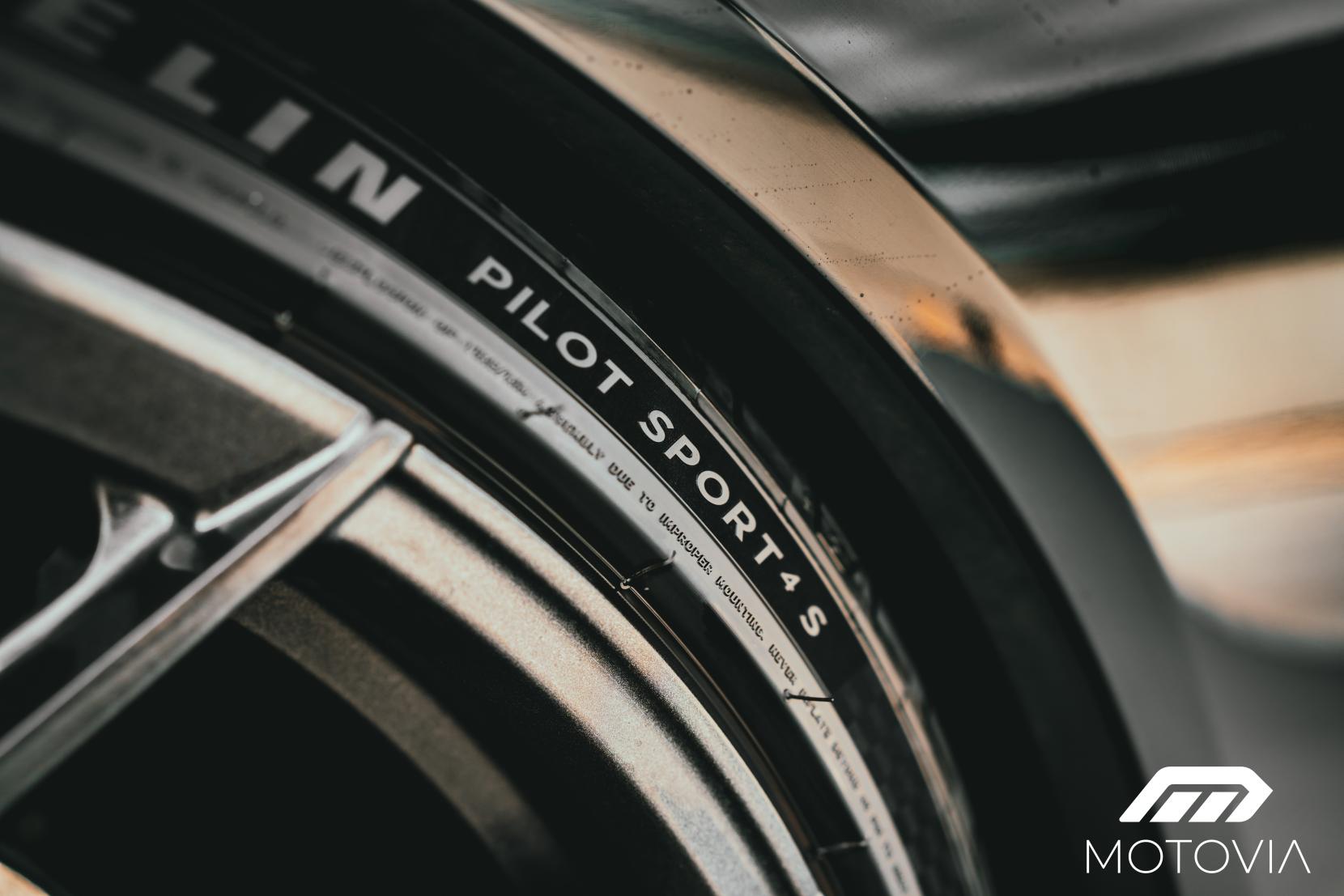 Audi RS e-tron GT 93.4kWh Carbon Vorsprung Saloon 4dr Electric Auto quattro (598 ps)