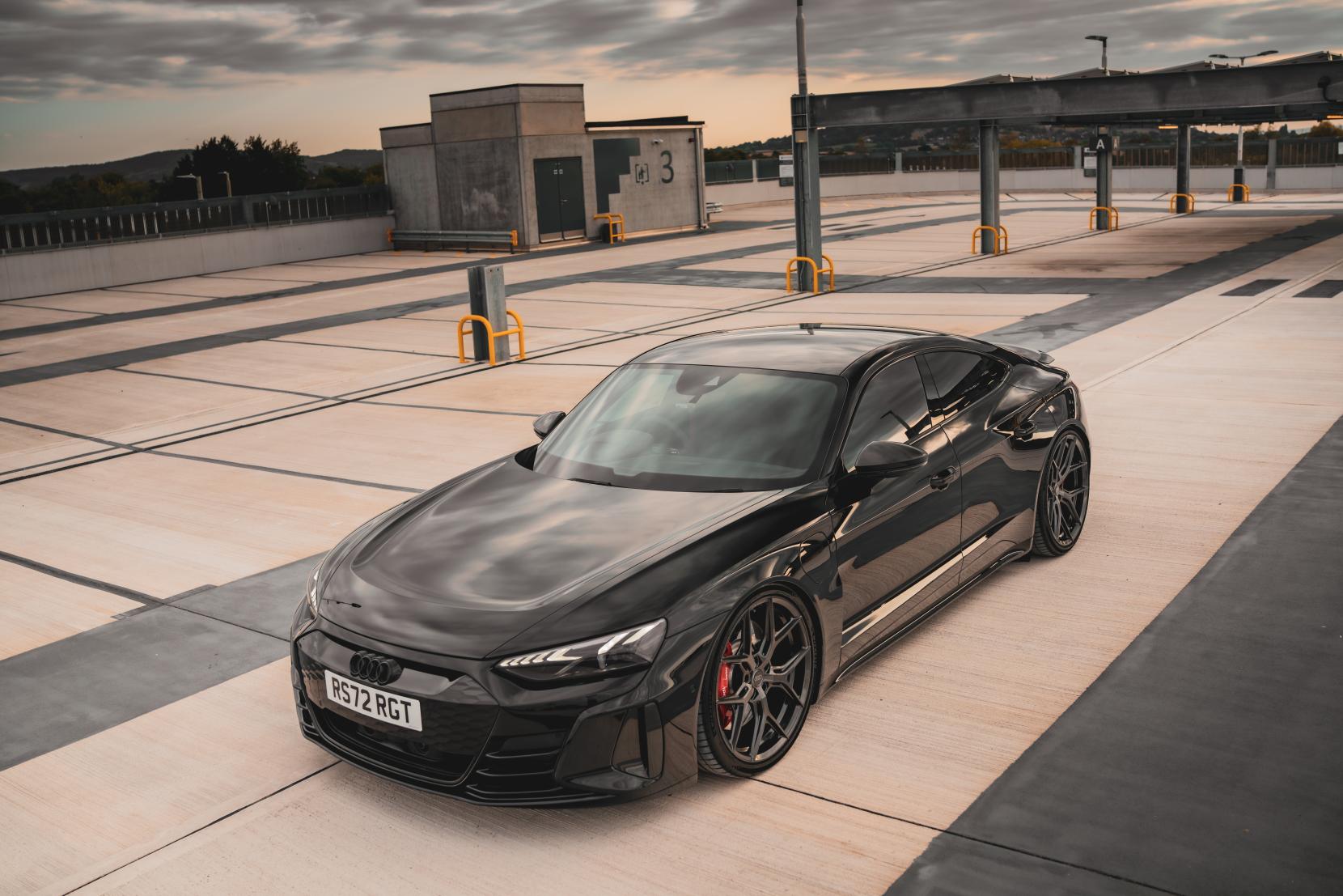 Audi RS e-tron GT 93.4kWh Carbon Vorsprung Saloon 4dr Electric Auto quattro (598 ps)