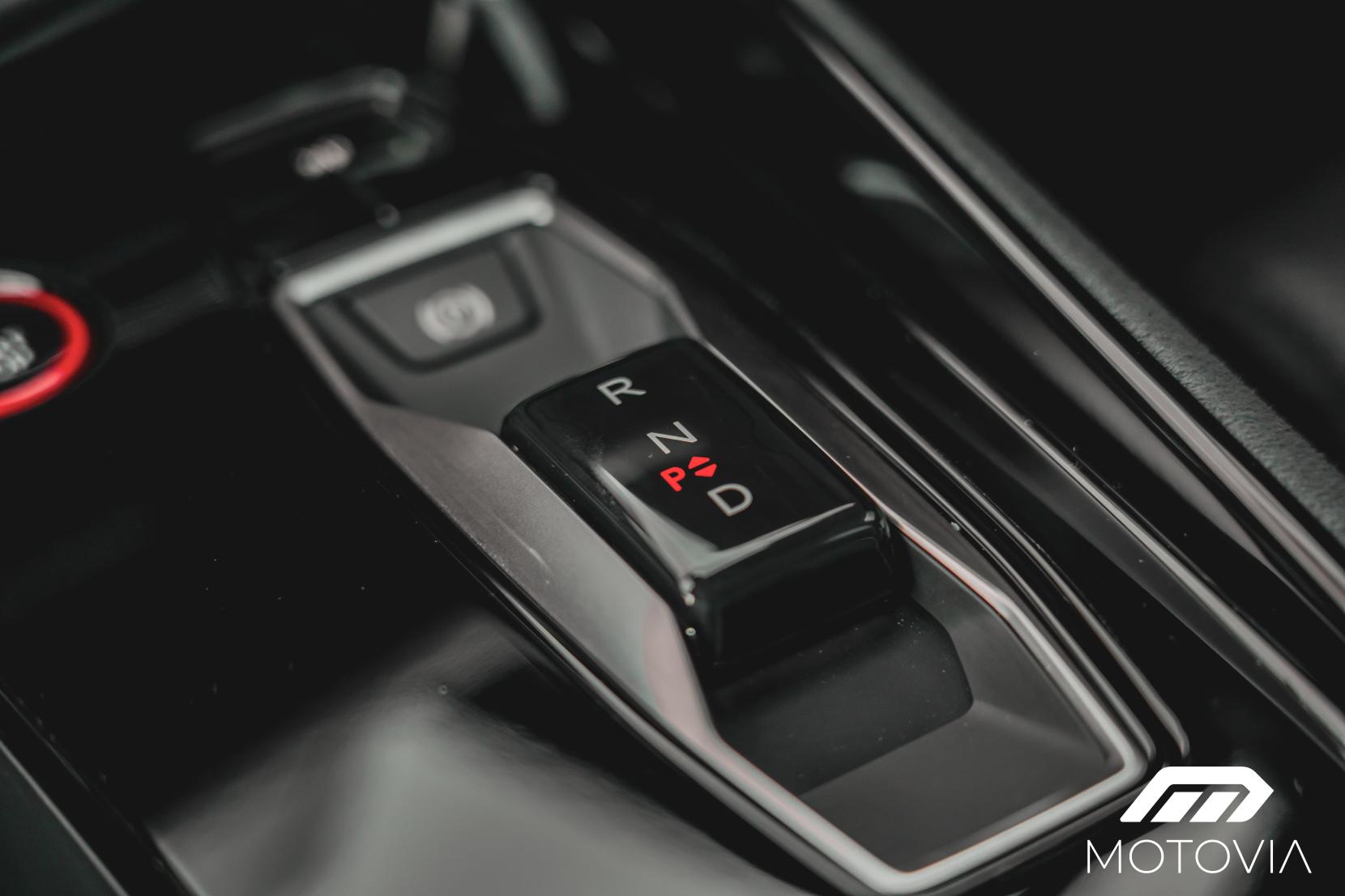 Audi RS e-tron GT 93.4kWh Carbon Vorsprung Saloon 4dr Electric Auto quattro (598 ps)