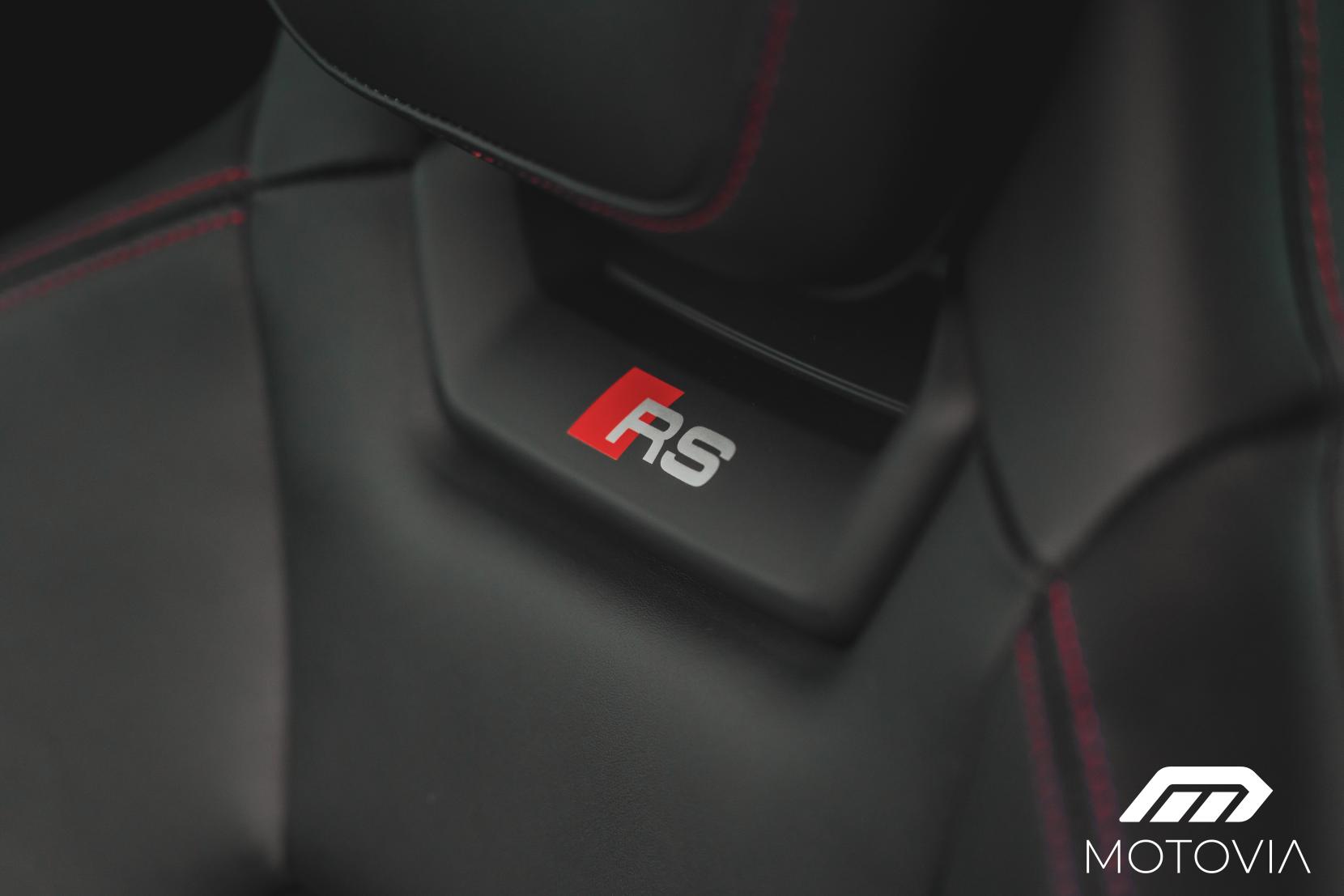 Audi RS e-tron GT 93.4kWh Carbon Vorsprung Saloon 4dr Electric Auto quattro (598 ps)