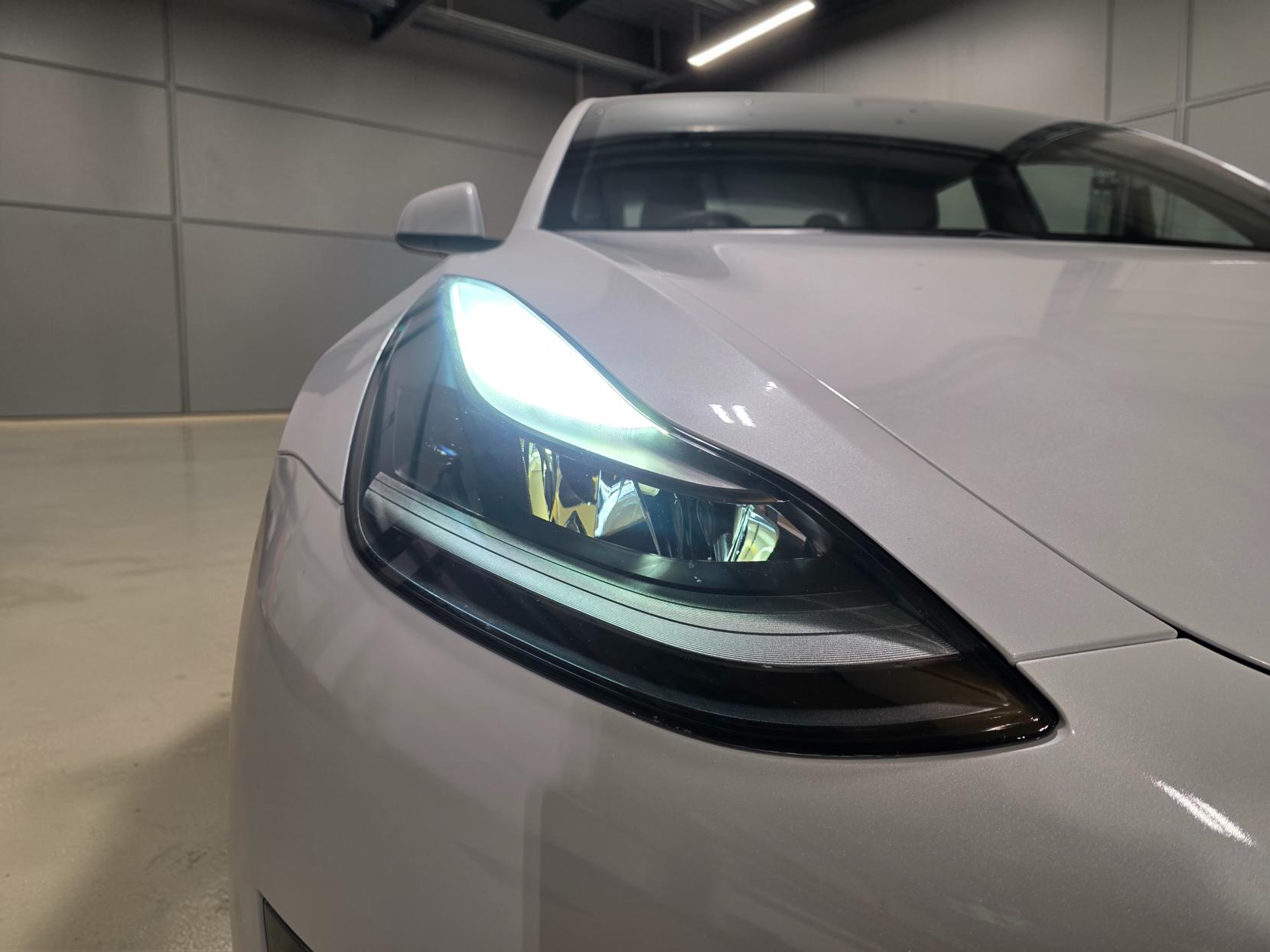 Tesla Model 3 (Dual Motor) Long Range Saloon 4dr Electric Auto 4WDE (346 ps)
