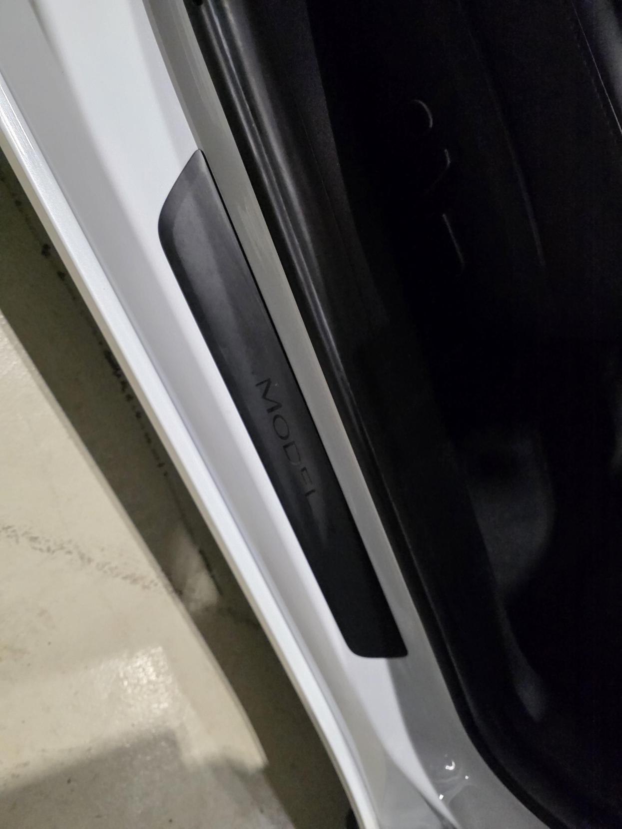 Tesla Model 3 (Dual Motor) Long Range Saloon 4dr Electric Auto 4WDE (346 ps)