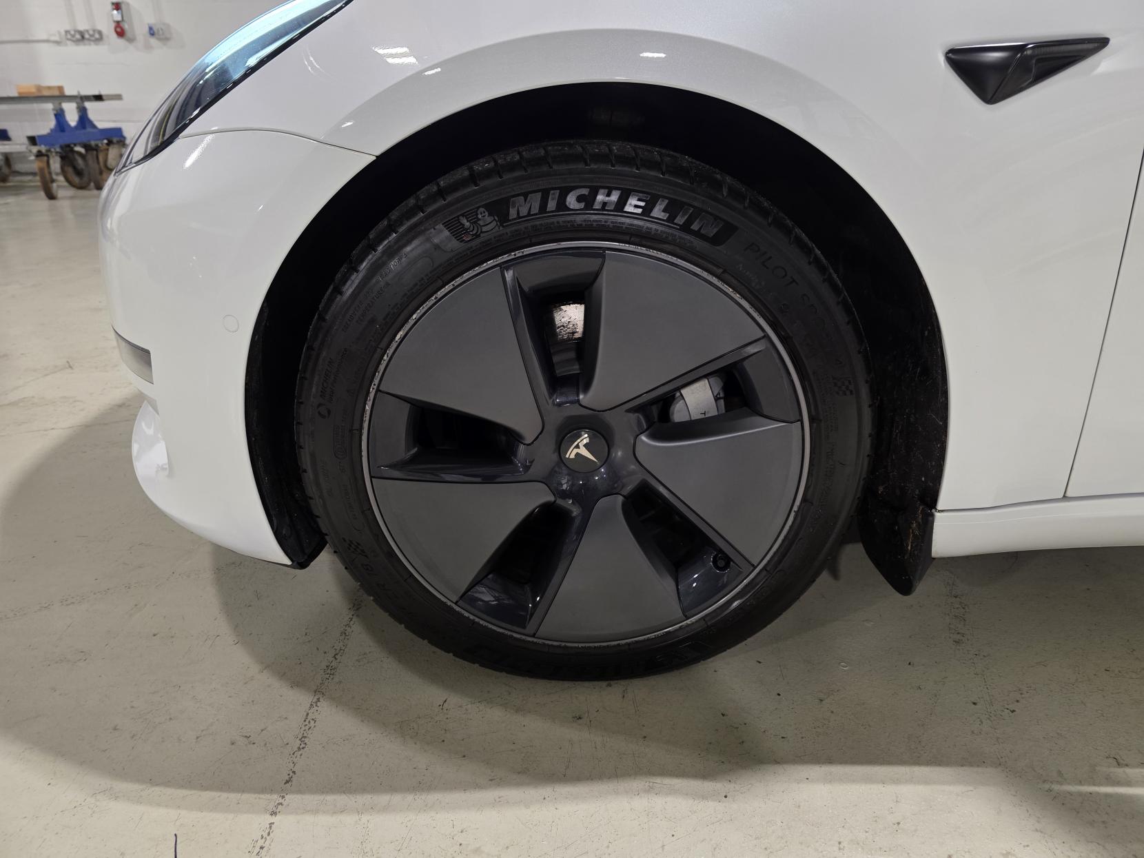 Tesla Model 3 (Dual Motor) Long Range Saloon 4dr Electric Auto 4WDE (346 ps)