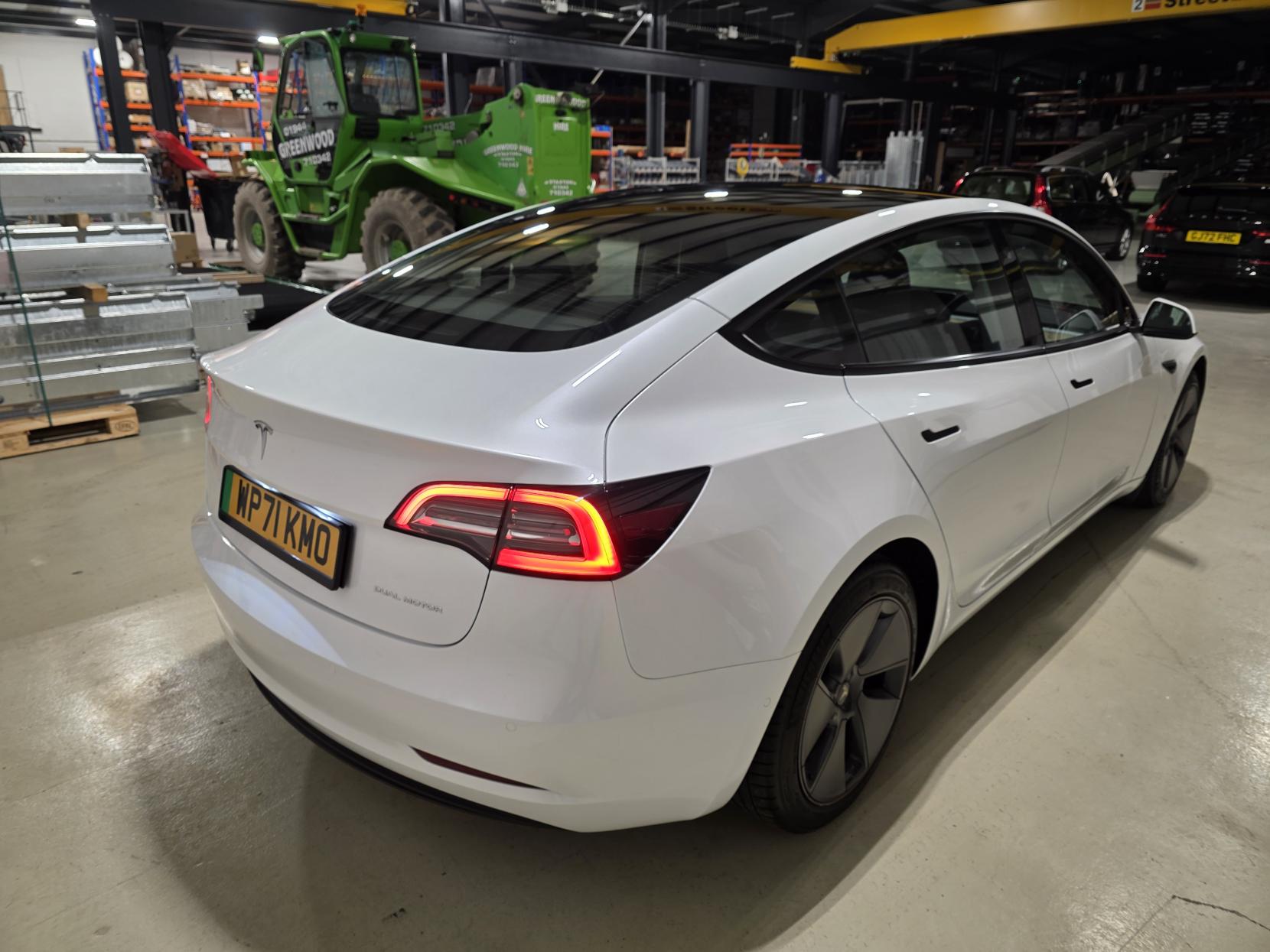 Tesla Model 3 (Dual Motor) Long Range Saloon 4dr Electric Auto 4WDE (346 ps)