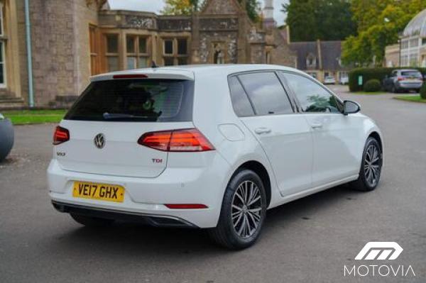 Volkswagen Golf 1.6 TDI SE Nav Hatchback 5dr Diesel DSG Euro 6 (s/s) (115 ps)