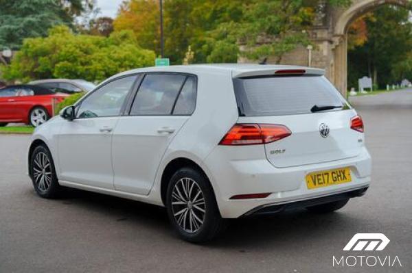 Volkswagen Golf 1.6 TDI SE Nav Hatchback 5dr Diesel DSG Euro 6 (s/s) (115 ps)