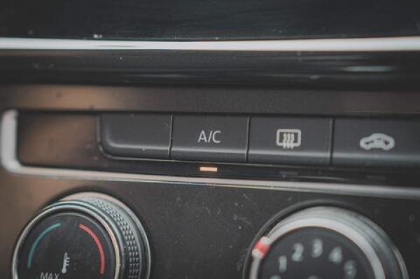 Volkswagen Golf 1.6 TDI SE Nav Hatchback 5dr Diesel DSG Euro 6 (s/s) (115 ps)