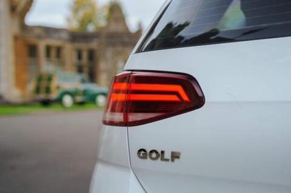 Volkswagen Golf 1.6 TDI SE Nav Hatchback 5dr Diesel DSG Euro 6 (s/s) (115 ps)