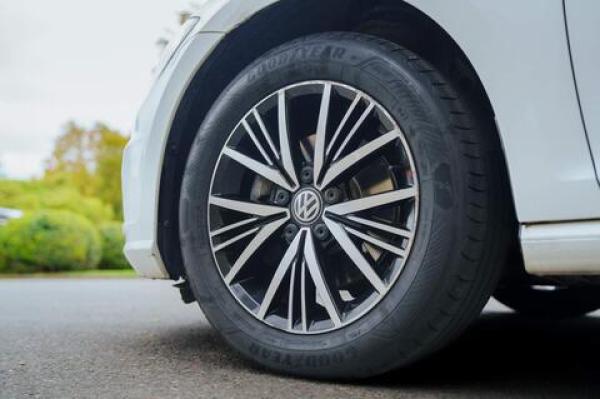 Volkswagen Golf 1.6 TDI SE Nav Hatchback 5dr Diesel DSG Euro 6 (s/s) (115 ps)