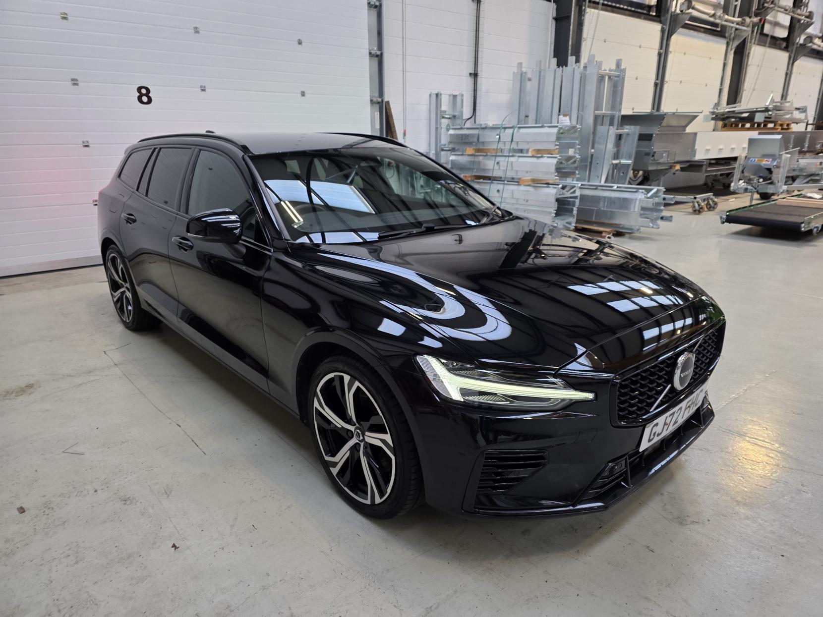 Volvo V60 2.0h T6 Recharge 18.8kWh Plus Dark Estate 5dr Petrol Plug-in Hybrid Auto AWD Euro 6 (s/s) (350 ps)