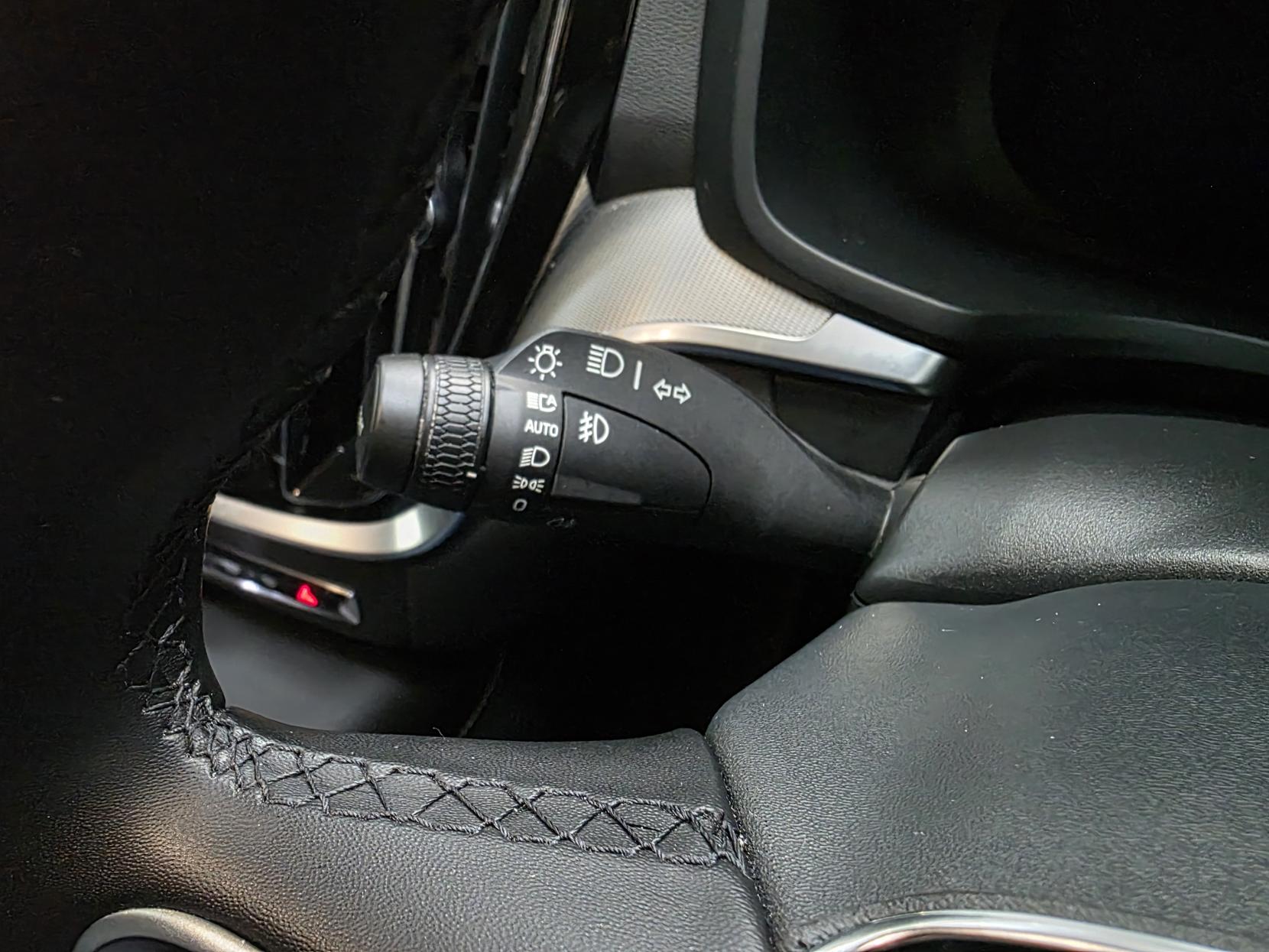 Volvo V60 2.0h T6 Recharge 18.8kWh Plus Dark Estate 5dr Petrol Plug-in Hybrid Auto AWD Euro 6 (s/s) (350 ps)