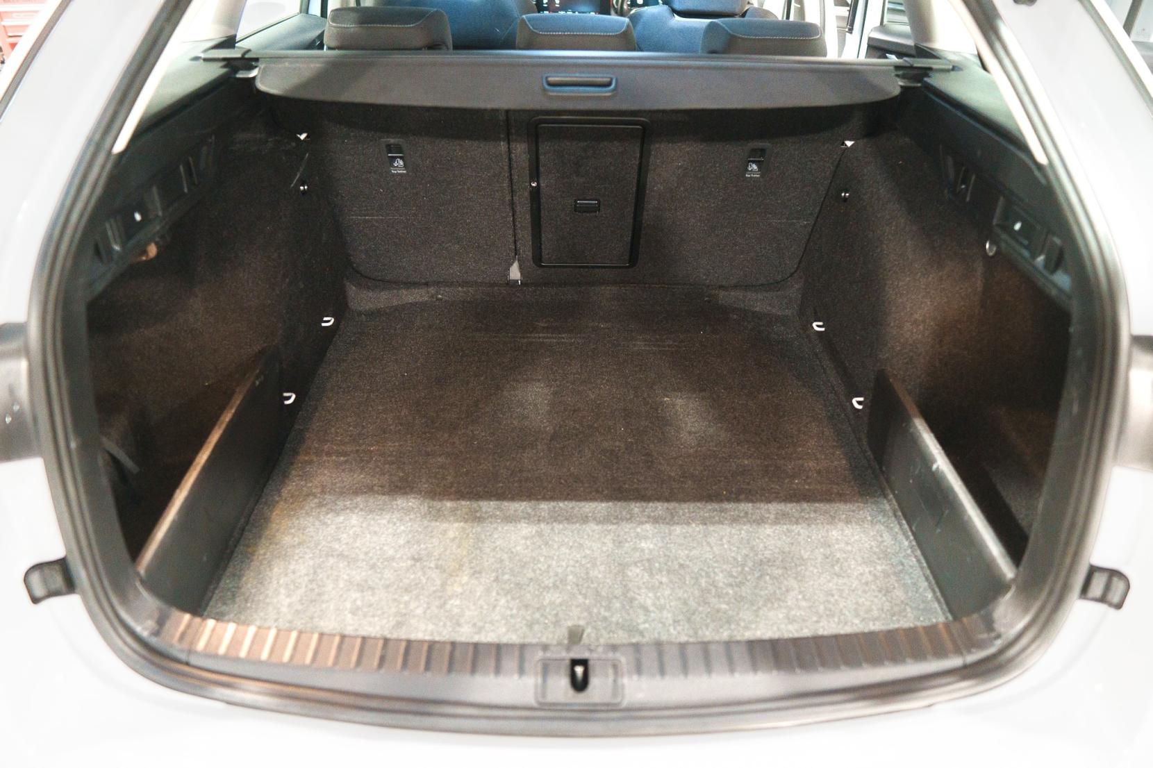 Skoda Octavia 2.0 TDI SE Technology Estate 5dr Diesel DSG Euro 6 (s/s) (116 ps)