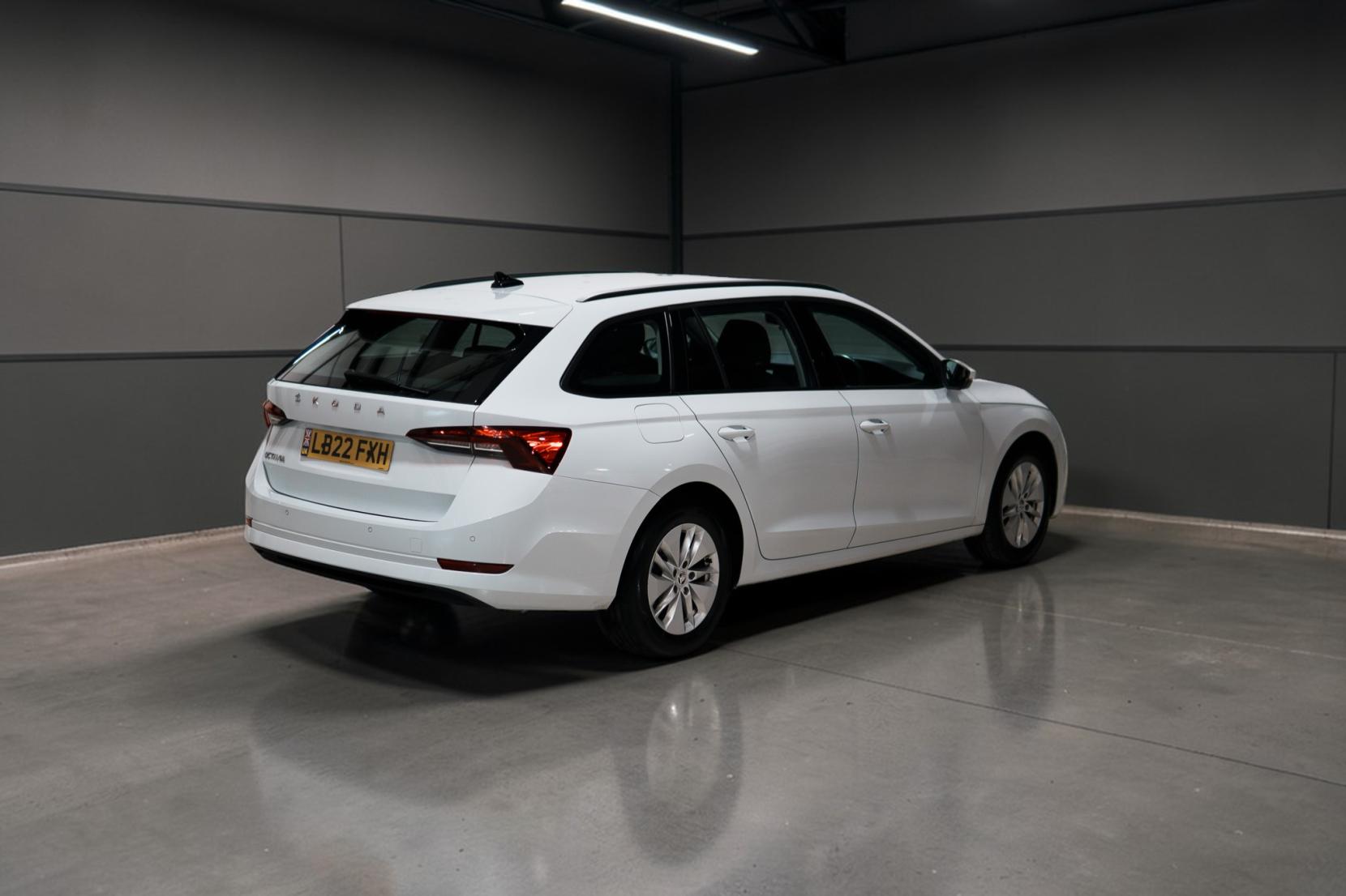 Skoda Octavia 2.0 TDI SE Technology Estate 5dr Diesel DSG Euro 6 (s/s) (116 ps)