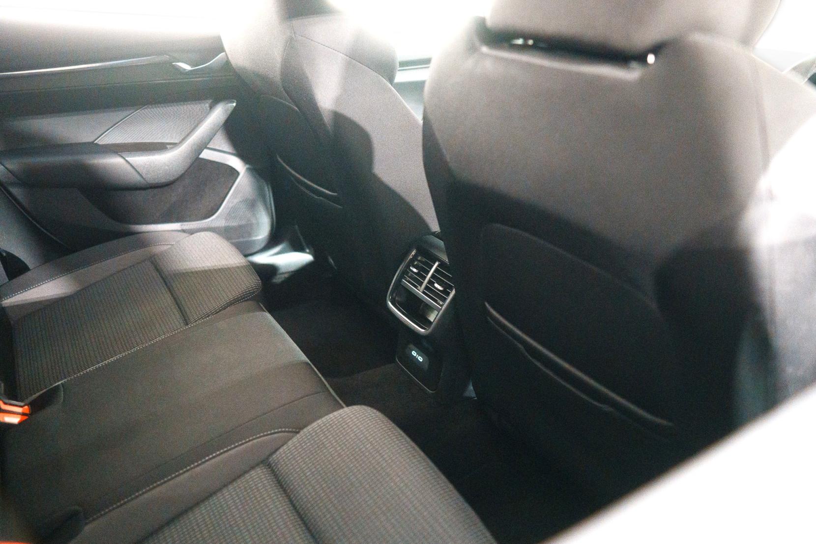 Skoda Octavia 2.0 TDI SE Technology Estate 5dr Diesel DSG Euro 6 (s/s) (116 ps)