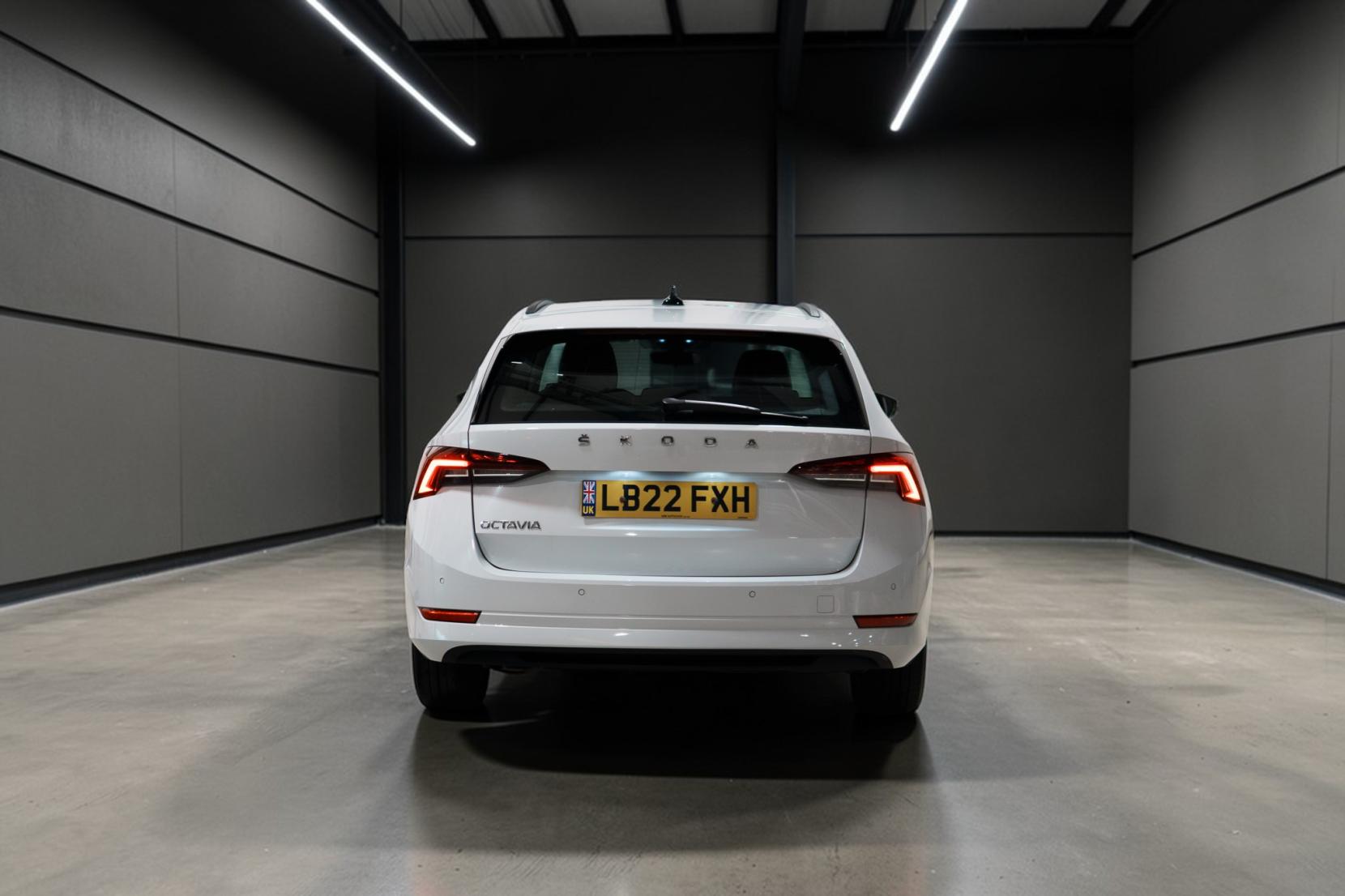 Skoda Octavia 2.0 TDI SE Technology Estate 5dr Diesel DSG Euro 6 (s/s) (116 ps)